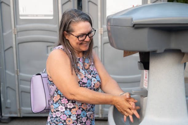 Best Porta potty rental near me  in Harrisonville, MO